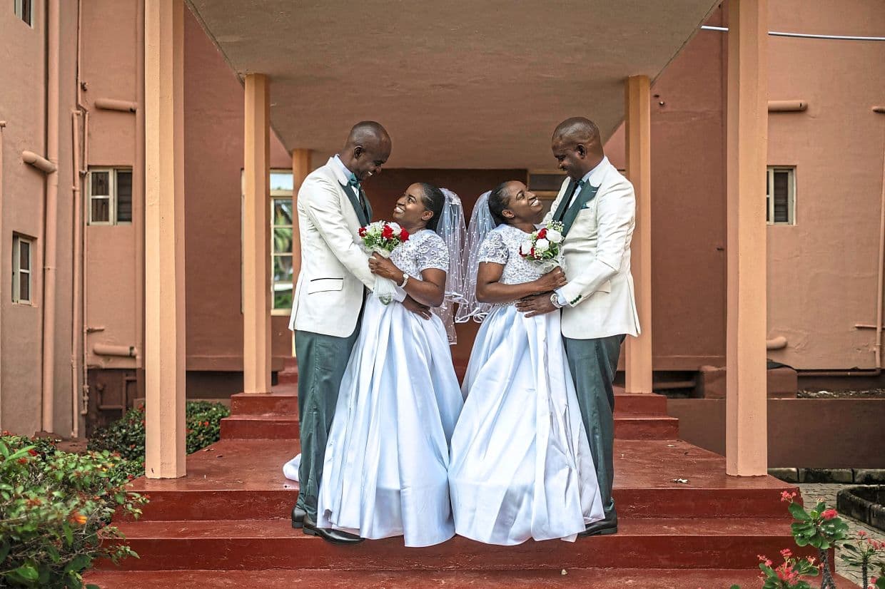 Twin brothers married twin sisters in a rare double wedding In Nigeria