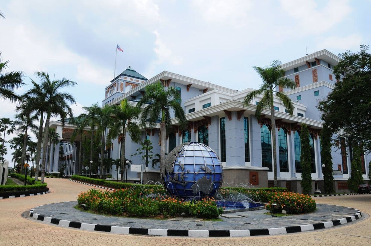 Malaysian dies while climbing Mount Elbrus in Russia, says Wisma Putra