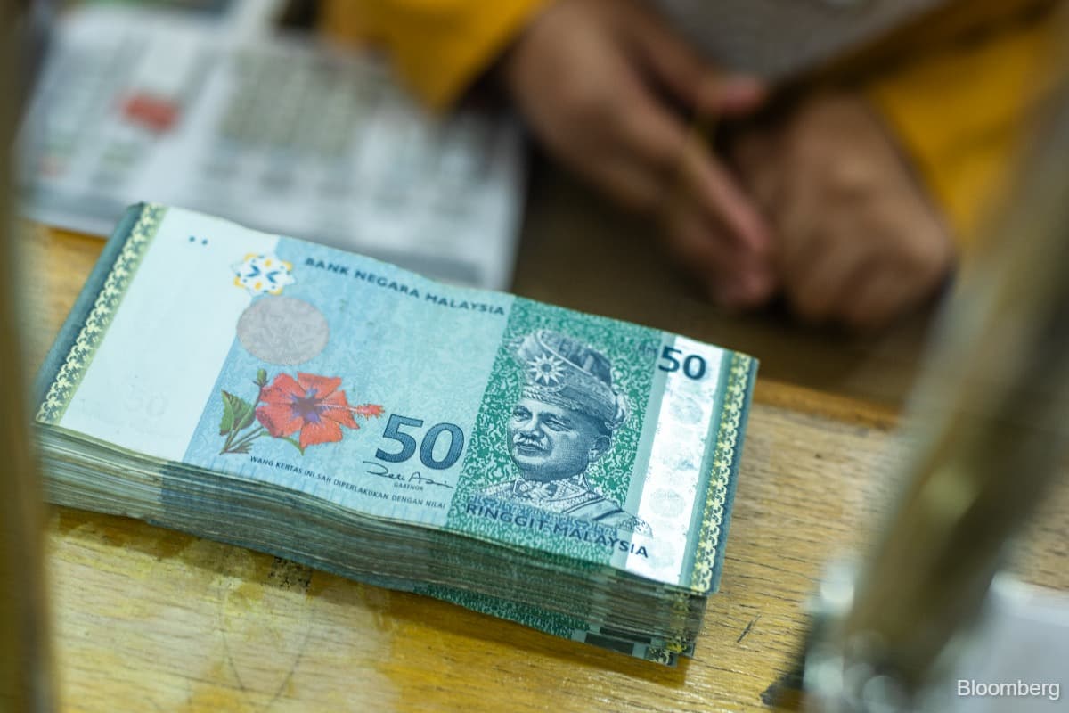 Ringgit may rebound on capital flow measures, analysts say