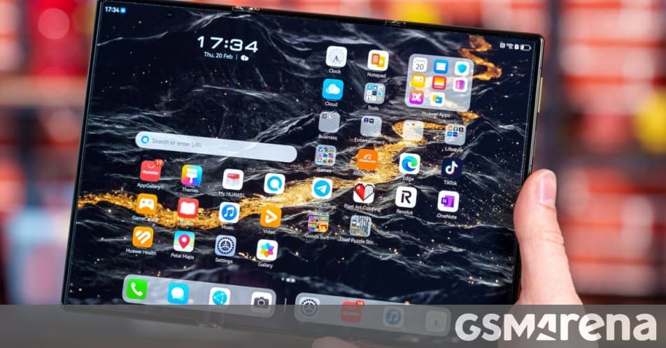 Leaked Huawei Mate XT 2 patent hints at a new design and folding mechanism