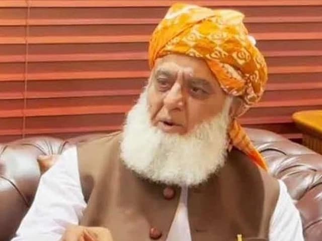 Fazl faces cases over martyr remarks