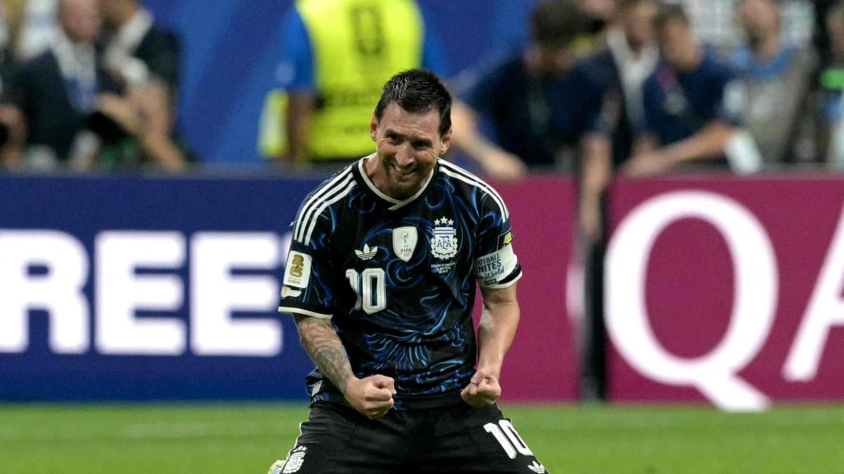 Messi turns tide as Argentina rally to reach World Cup final