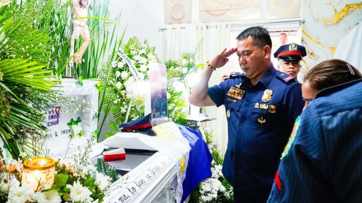 9 awards slain police officer