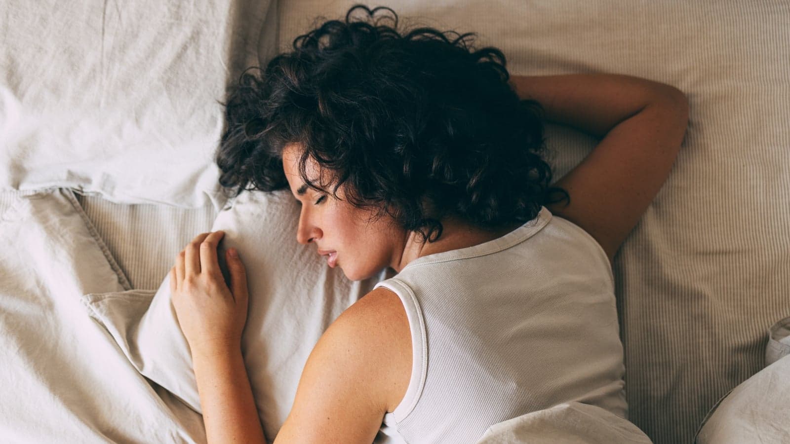What is the sleepmaxxing trend?